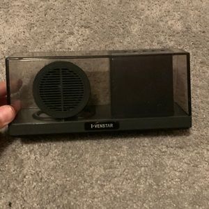 I-venstar clock speaker radio